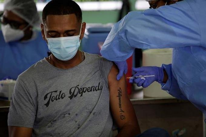 panama-adopta-tres-dosis-de-vacuna-como-esquema-completo-contra-la-covid-19