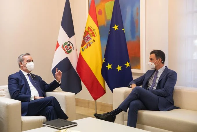 sanchez-agradece-al-presidente-dominicano-su-apoyo-al-turismo-durante-la-pandemia