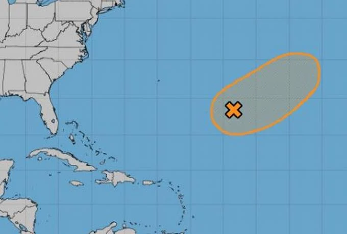 meteorologos-vigilan-posible-formacion-de-una-tormenta-en-el-atlantico