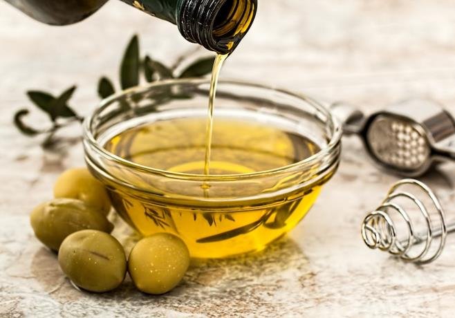 una-investigacion-espanola-confirma-los-beneficios-del-aceite-de-oliva-para-la-salud-y-el-bienestar