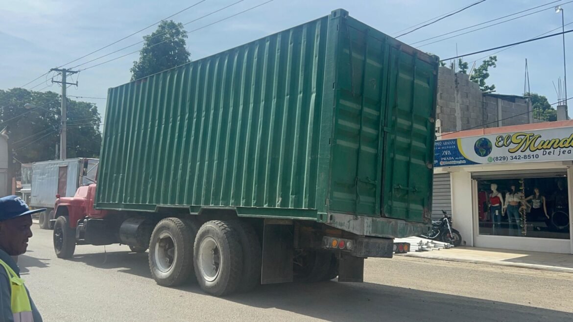 Imagen de WhatsApp 2025-08-21 a las 17.51.09_4be8510d