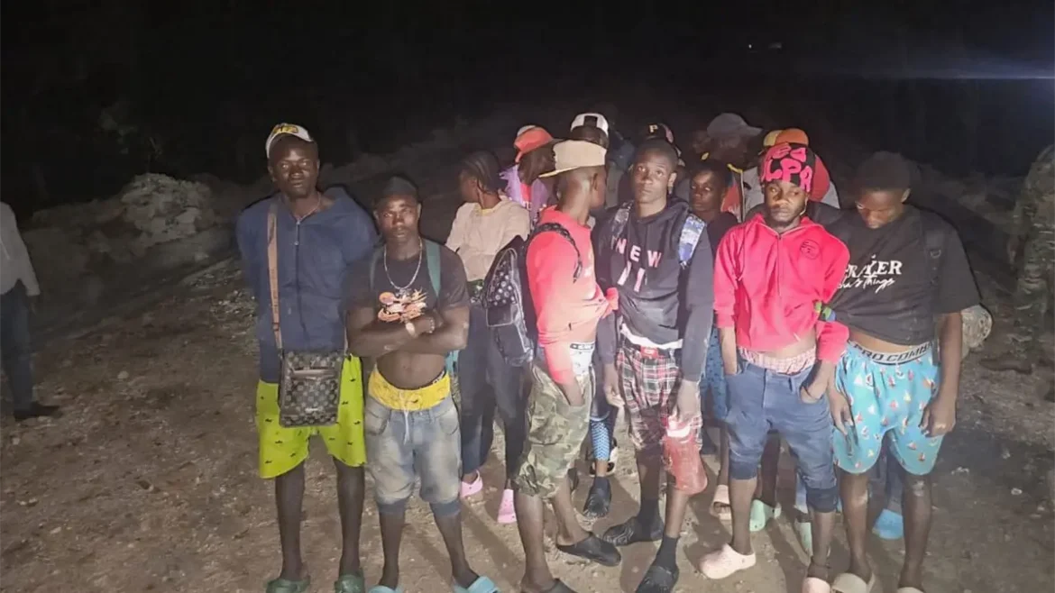 detenidos-haitianos-en-elias-pina-por-soldados-del-erd-b76c74fd-focus-0-0-1200-675